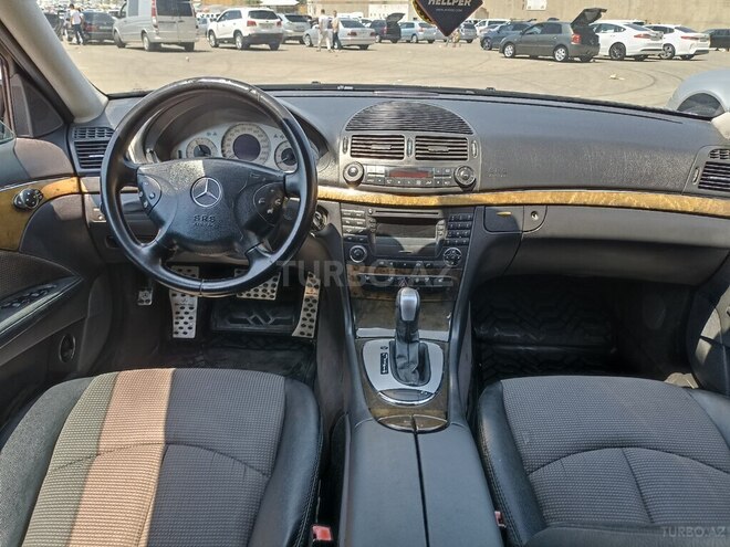 Mercedes E 240 2004, 305,956 km - 2.6 l - Bakı