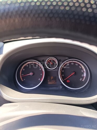 Opel Corsa 2013, 189,000 km - 1.4 l - Sumqayıt