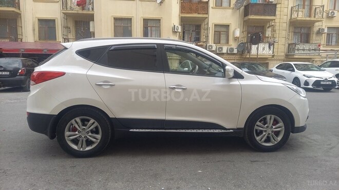 Hyundai ix35 2013, 220,580 km - 2.0 l - Bakı