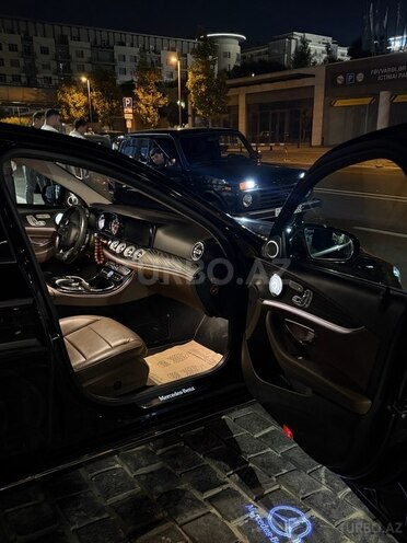 Mercedes E 220 d 2017, 183,000 km - 2.0 l - Bakı