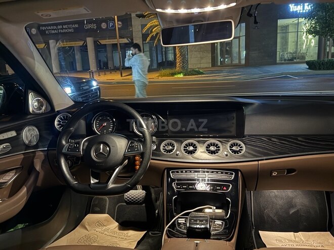 Mercedes E 220 d 2017, 183,000 km - 2.0 l - Bakı