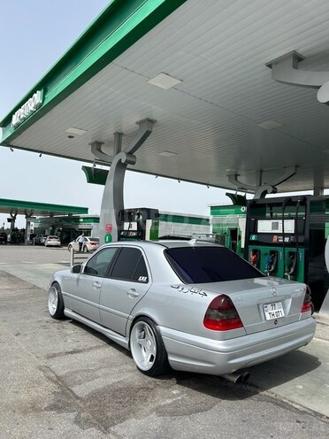 Mercedes C 240 2000, 250,000 km - 2.4 l - Bakı