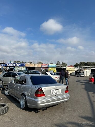 Mercedes C 240 2000, 250,000 km - 2.4 l - Bakı