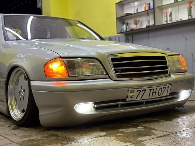 Mercedes C 240 2000, 250,000 km - 2.4 l - Bakı