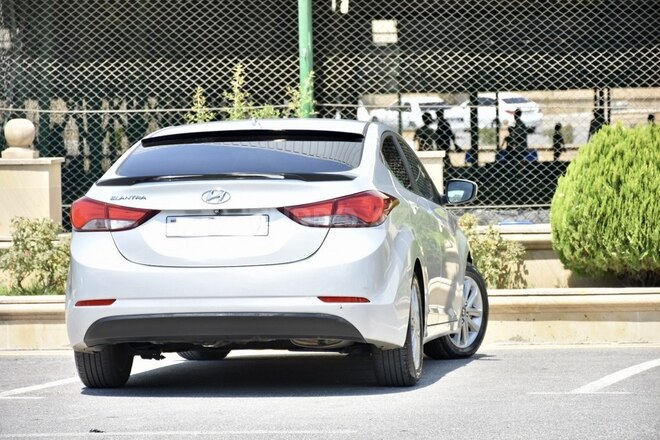 Hyundai Elantra 2015, 249,000 km - 1.8 l - Bakı