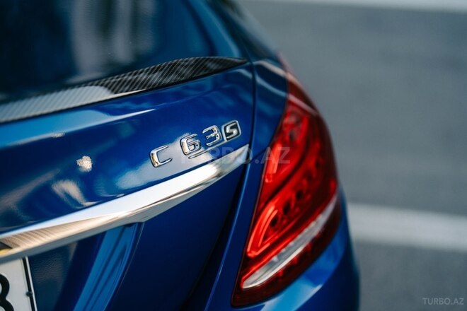 Mercedes  2015, 65,000 km - 4.0 l - Bakı