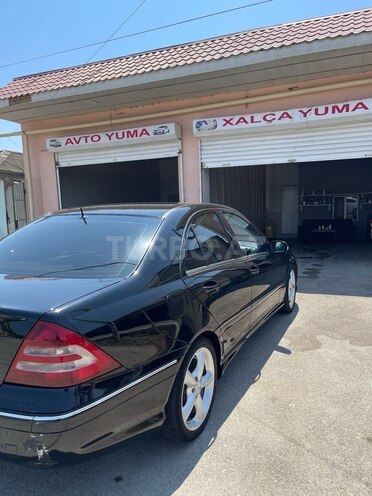 Mercedes C 230 2005, 220,000 km - 2.5 l - Bakı