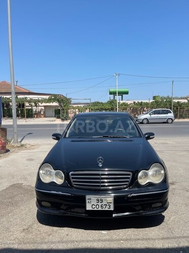 Mercedes C 230 2005, 220,000 km - 2.5 l - Bakı