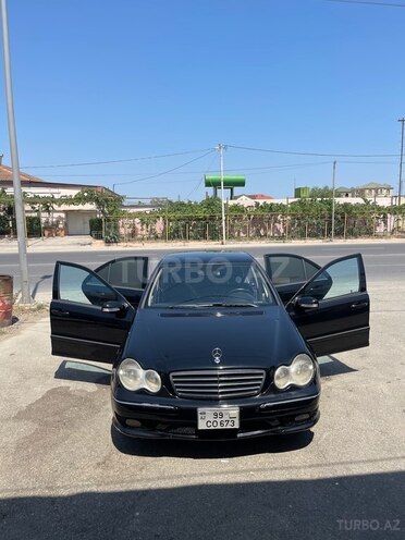 Mercedes C 230 2005, 220,000 km - 2.5 l - Bakı