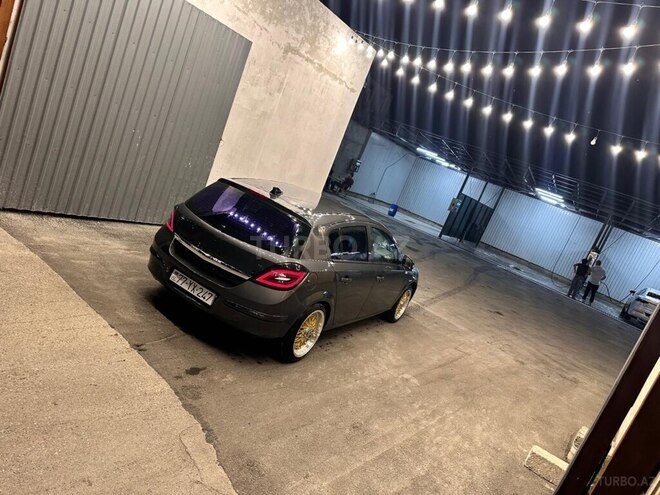 Opel Astra 2009, 233,500 km - 1.4 l - Bakı