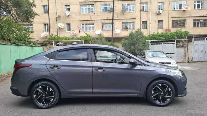 Hyundai Accent 2021, 100,300 km - 1.6 l - Bakı