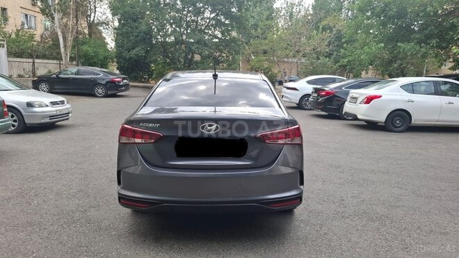 Hyundai Accent 2021, 100,300 km - 1.6 l - Bakı