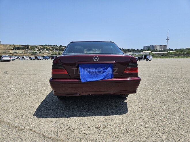 Mercedes C 180 2000, 450,000 km - 1.8 l - Sumqayıt