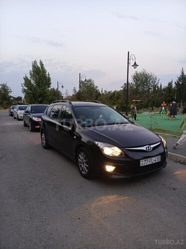 Hyundai i30 2010, 275,000 km - 1.4 л - Bakı