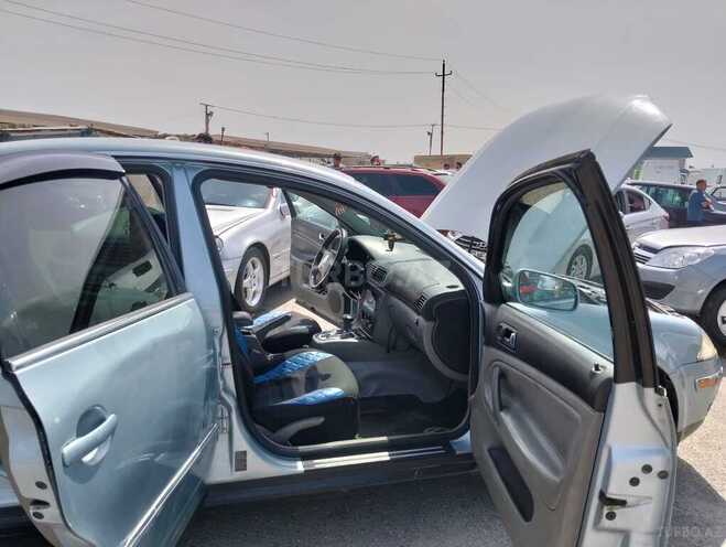 Volkswagen Passat 2001, 368,000 km - 1.8 l - Bakı