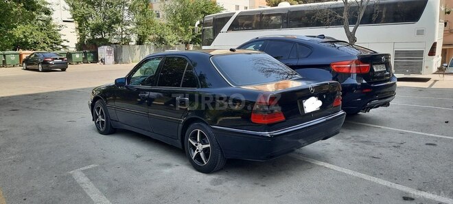 Mercedes C 230 1999, 235,000 km - 2.3 l - Bakı