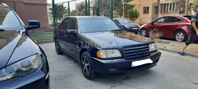 Mercedes C 230 1999, 235,000 km - 2.3 l - Bakı