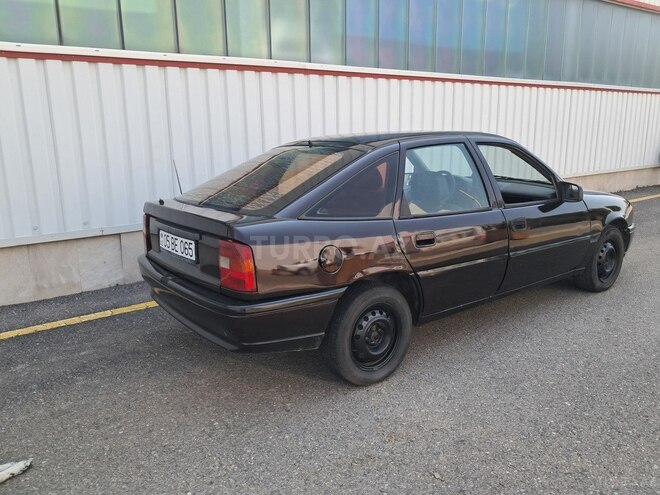 Opel Vectra 1992, 328,409 km - 1.8 l - Ağstafa
