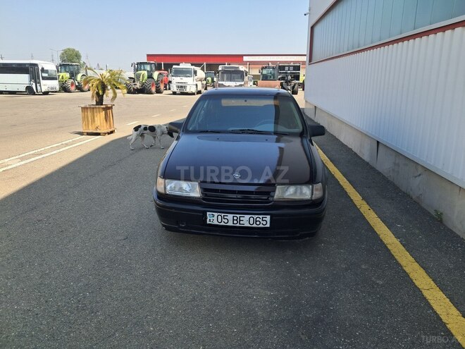Opel Vectra 1992, 328,409 km - 1.8 l - Ağstafa