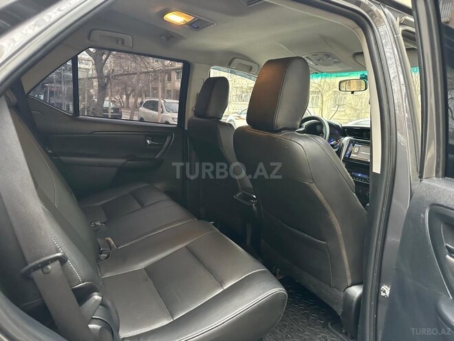 Toyota Fortuner 2017, 186,000 km - 2.7 l - Bakı
