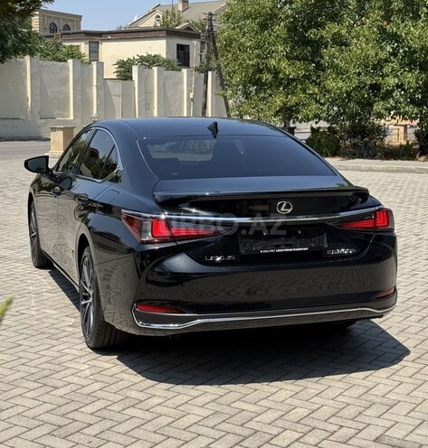 Lexus ES 300h 2025, 0 km - 2.5 l - Bakı