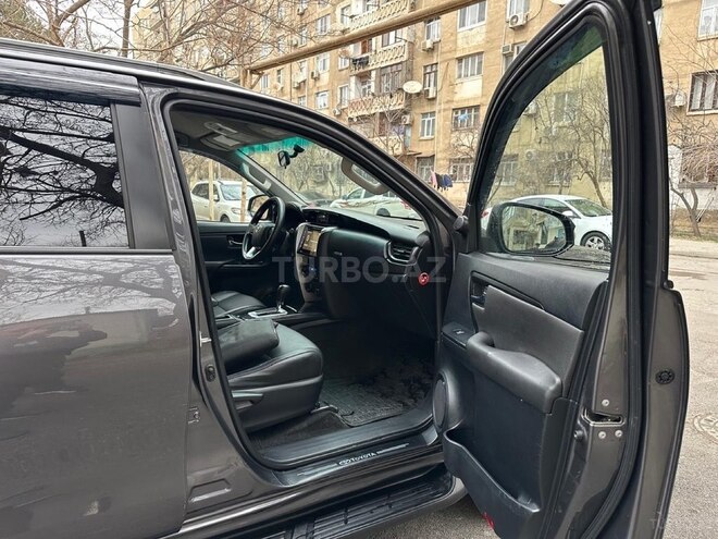 Toyota Fortuner 2017, 186,000 km - 2.7 l - Bakı