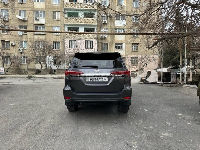 Toyota Fortuner 2017, 186,000 km - 2.7 l - Bakı