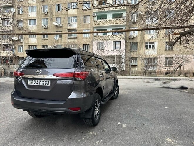 Toyota Fortuner 2017, 186,000 km - 2.7 l - Bakı