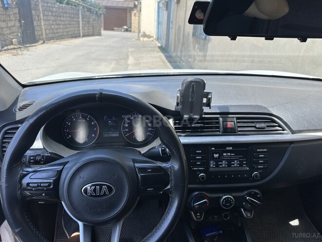 Kia Rio 2018, 240,000 km - 1.6 l - Bakı