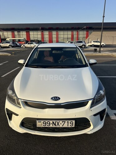 Kia Rio 2018, 240,000 km - 1.6 l - Bakı