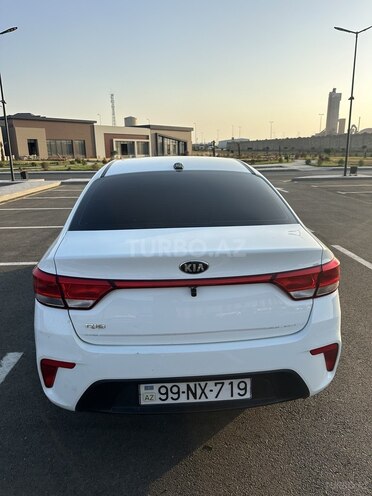 Kia Rio 2018, 240,000 km - 1.6 l - Bakı