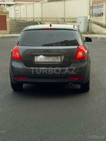Kia Ceed 2010, 300,000 km - 1.6 л - Gəncə