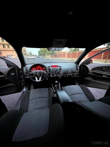 Kia Ceed 2010, 300,000 km - 1.6 л - Gəncə