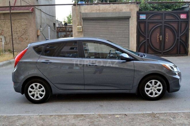 Hyundai Accent 2013, 230,000 km - 1.6 l - Bakı
