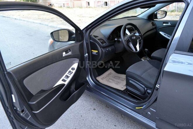Hyundai Accent 2013, 230,000 km - 1.6 l - Bakı