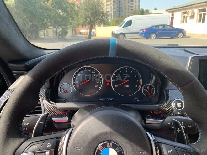 BMW M6 2013, 50,000 km - 4.4 l - Bakı