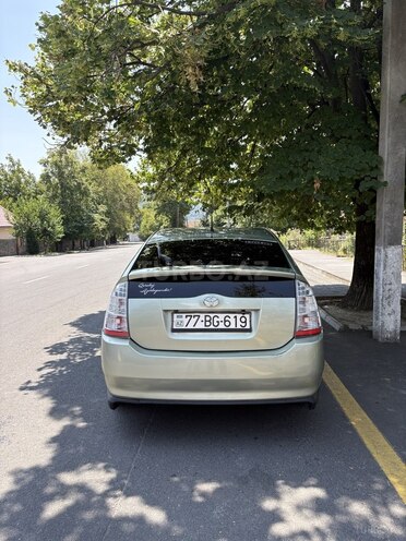 Toyota Prius 2006, 200,000 km - 1.5 l - Qax