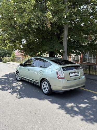 Toyota Prius 2006, 200,000 km - 1.5 l - Qax