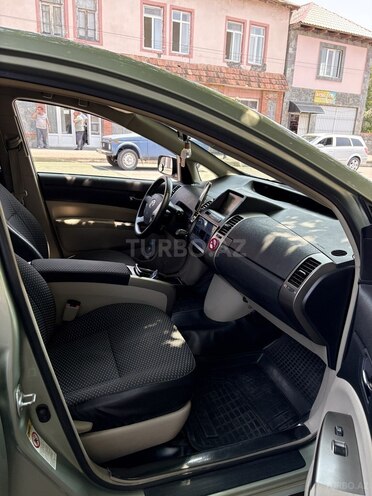 Toyota Prius 2006, 200,000 km - 1.5 l - Qax