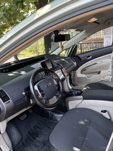 Toyota Prius 2006, 200,000 km - 1.5 l - Qax