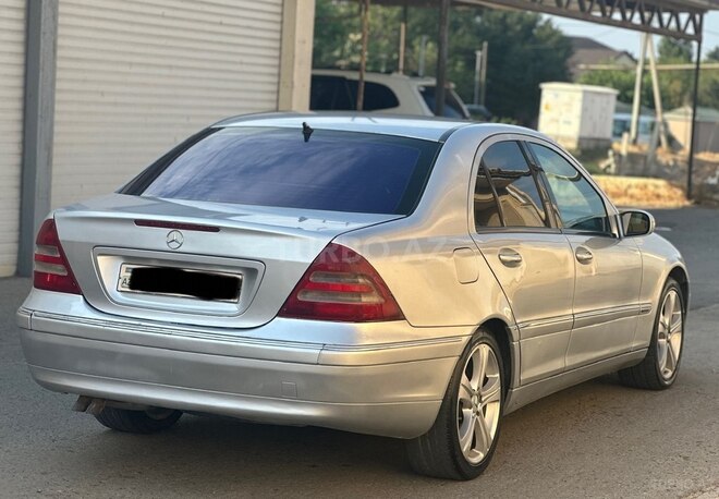 Mercedes C 240 2001, 245,780 km - 2.4 l - Bakı