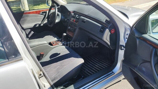 Mercedes E 220 d 2000, 322,000 km - 2.2 l - Sumqayıt