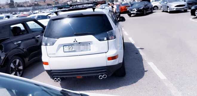 Mitsubishi Outlander 2008, 229,000 km - 3.0 l - Bakı