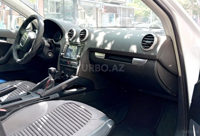 Audi A3 2011, 267,000 km - 1.6 л - Bakı