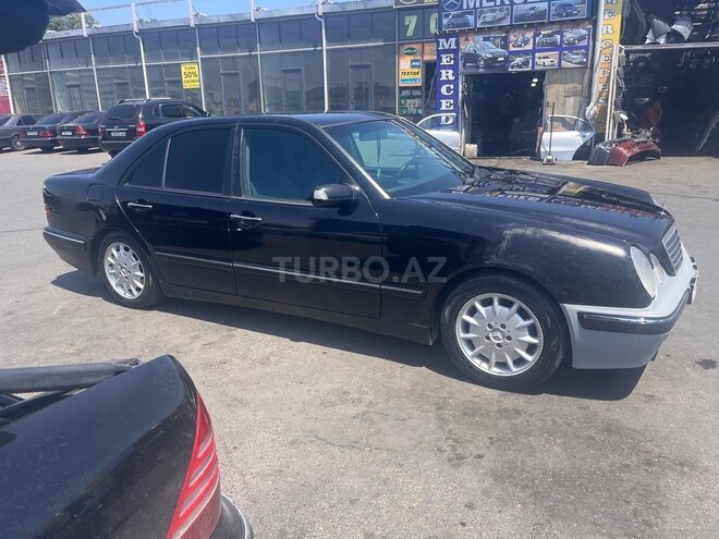 Mercedes E 220 d 2001, 231,123 km - 2.2 l - Bakı