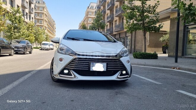 Toyota Aqua 2016, 101,500 km - 1.5 l - Bakı