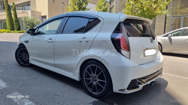 Toyota Aqua 2016, 101,500 km - 1.5 l - Bakı