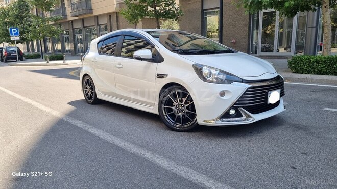 Toyota Aqua 2016, 101,500 km - 1.5 l - Bakı
