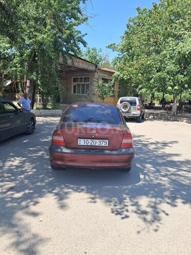 Opel Vectra 1996, 535,000 km - 2.0 l - Qəbələ
