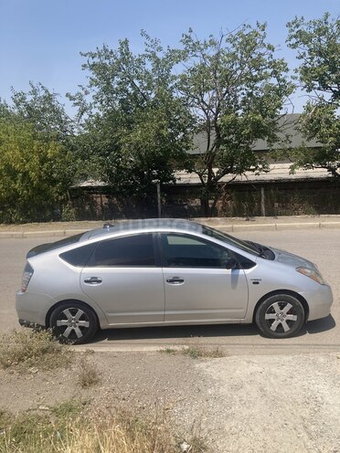 Toyota Prius 2007, 320,000 km - 1.5 l - Göygöl